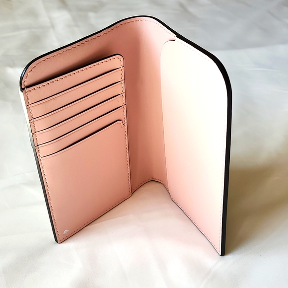 Kate Spade Passport and credit cards holder - Picture 2 of 7